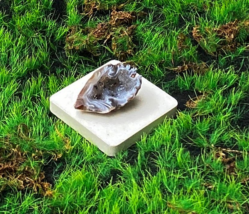 能量擺飾-瑪瑙可愛小晶洞聚寶盆 招財 療癒 開運 原礦 快速出貨 - 擺飾/家飾品 - 水晶 多色