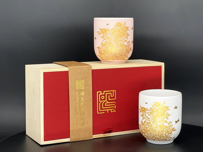 【ViREO】常玉燦若繁華 華貴雙杯組 晶霜白 月櫻粉 | 歷史博物館 - 茶壺/茶杯/茶具 - 瓷 粉紅色