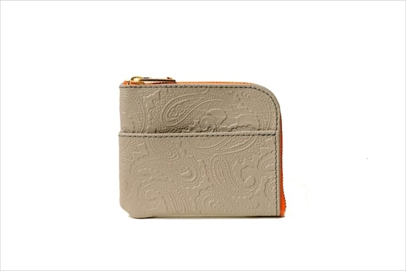 L-Shape Small Wallet with Paisley Stamping Color: Gray - กระเป๋าสตางค์ - หนังแท้ สีกากี