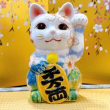 九谷焼の招き猫 | 三毛 - ショップ ourlittlezone 置物 - Pinkoi