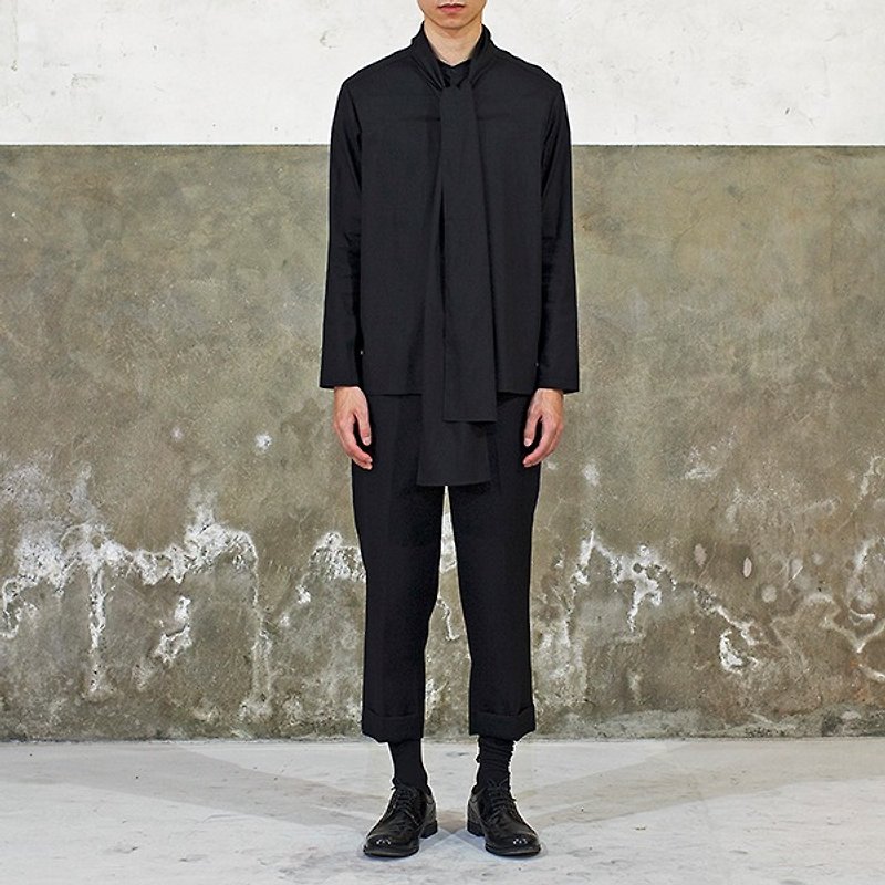 Black Scarf Long Sleeve Shirt - เสื้อเชิ้ตผู้ชาย - ผ้าฝ้าย/ผ้าลินิน สีดำ