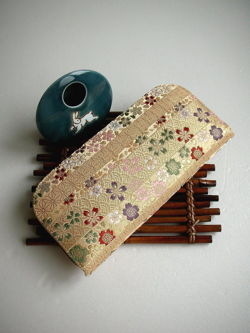 Jingxizhen Jintao Nishiki Weave [Hemp Leaves Vertical Patterns Full of Cherry Blossoms]-Long Clip/Wallet/Zero - กระเป๋าสตางค์ - ผ้าไหม สีส้ม