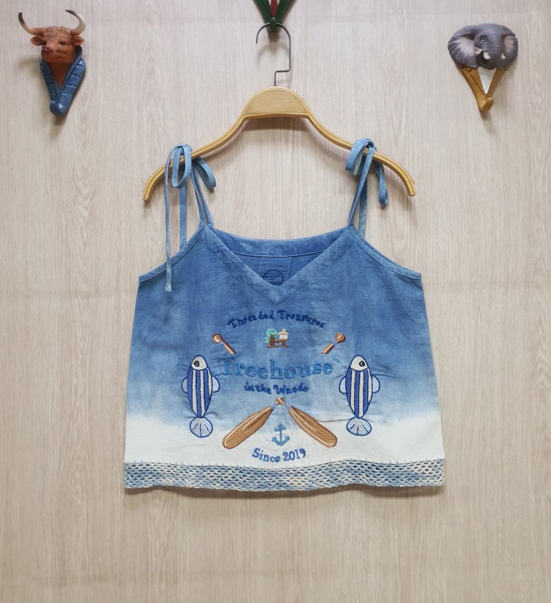 手工刺繡女衫、棉麻麵料、魚、船錨、羅盤 - 女上衣/長袖上衣 - 繡線 藍色