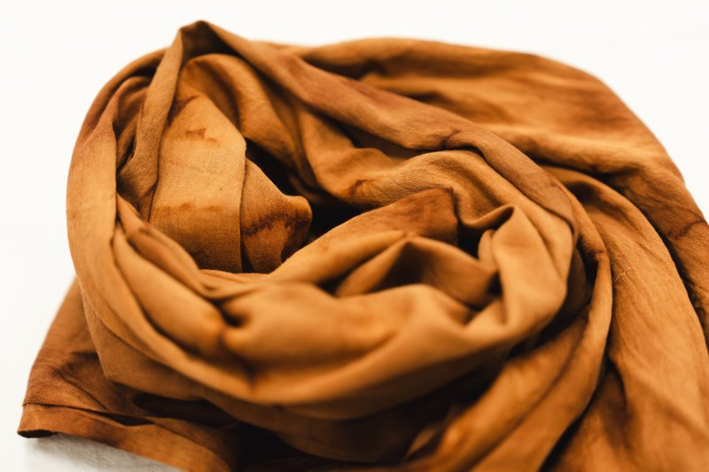 手工植染柿染純棉圍巾 - 圍巾/披肩 - 棉．麻 