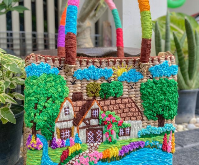 ビーズバック　花柄　絢爛　ヴィンテージ バーン・スアンの花柄が刺繍されたウォーターヒヤシンスバッグ