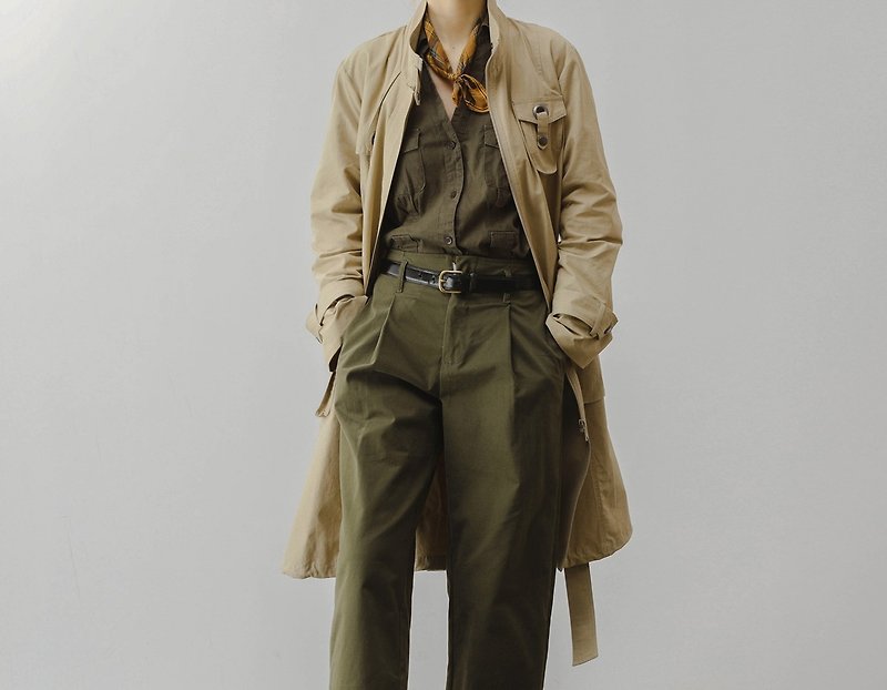 American retro dune girl functional workwear multi-pocket windbreaker - เสื้อสูท/เสื้อคลุมยาว - ผ้าฝ้าย/ผ้าลินิน สีกากี