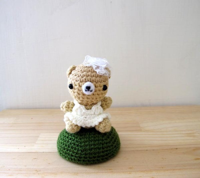 可愛熊小禮服造型娃娃/生日禮物 - 鑰匙圈/鎖匙扣 - 其他材質 白色