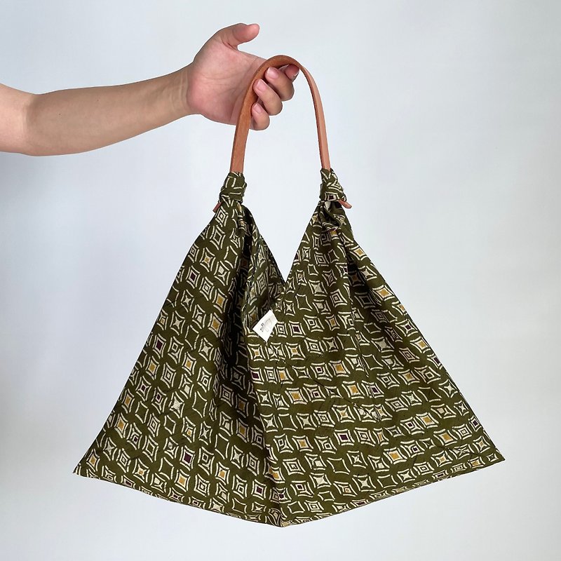 Unique | Single layered AZUMA bag -Wool KIMONO fabric, Green, Japanese batik - Handbags & Totes - Wool Green