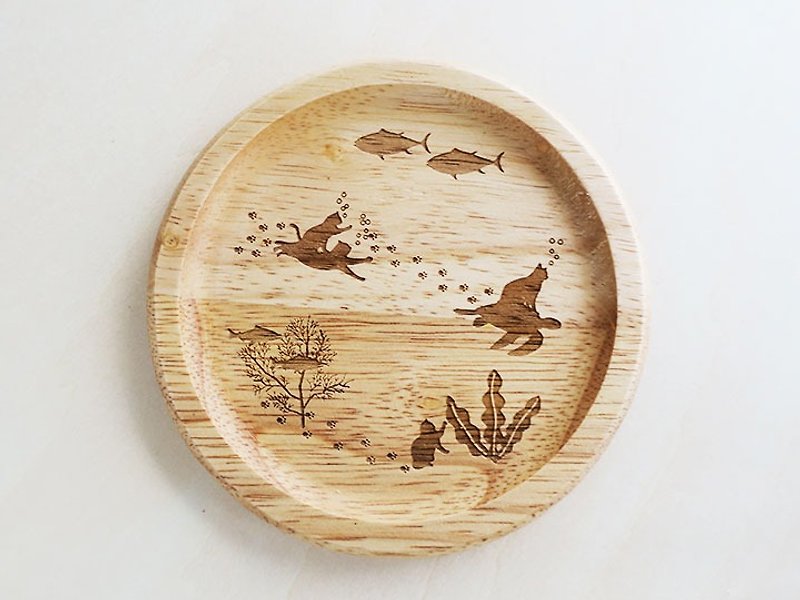 Cat helps the turtle to Ryugu Castle Coaster Free shipping - Coasters - Wood Brown