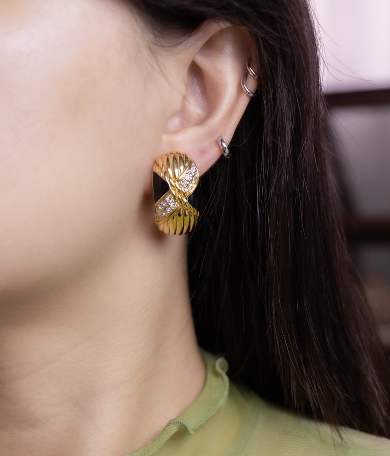 奧地利Swarovski名牌古董 黑琺瑯繞繩設計 C形鍍金耳夾 夾式耳環 - 耳環/耳夾/耳骨夾 - 其他金屬 金色