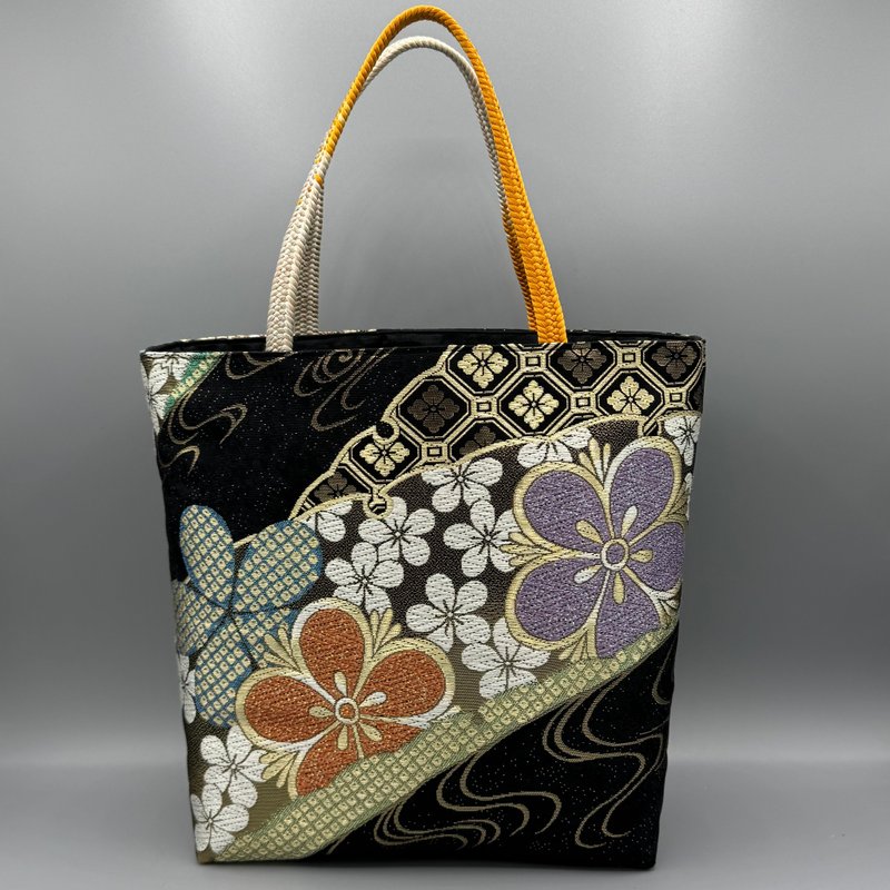 着物 帯 リメイク ハンドメイド トートバッグ 黒 帯締め 桜 - 手提包/手提袋 - 絲．絹 黑色