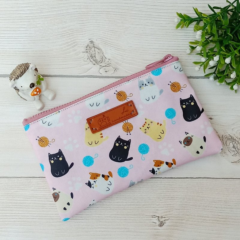 [Waterproof coin purse] pink cat - กระเป๋าใส่เหรียญ - ผ้าฝ้าย/ผ้าลินิน สึชมพู