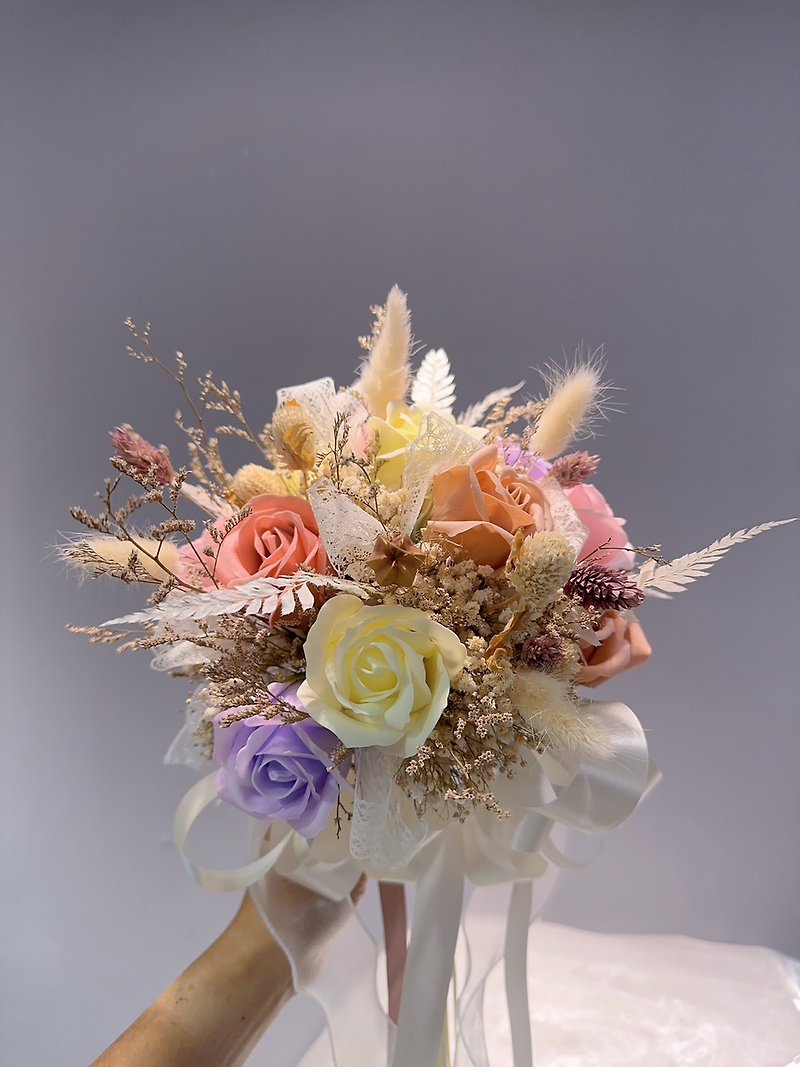 ロマンチックなピンクの石鹸の花の花束 - ドライフラワー・ブーケ - 寄せ植え・花 