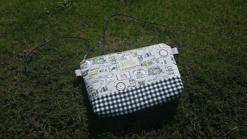 Painting Patterns lightweight messenger bag - กระเป๋าแมสเซนเจอร์ - ผ้าฝ้าย/ผ้าลินิน สีเงิน