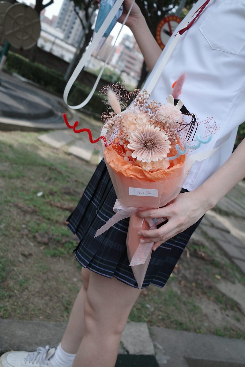Graduation bouquet | Small and medium sized bouquet [cone back-pink] - Graduation gift/dried flowers - ช่อดอกไม้แห้ง - พืช/ดอกไม้ สึชมพู