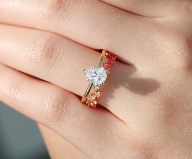 パパラチア系サンセットカラー含む3ストーンサファイアk10ゴールドリング パパラチャ サンライズ＆サンセット メロディーカラーサファイア 1.4