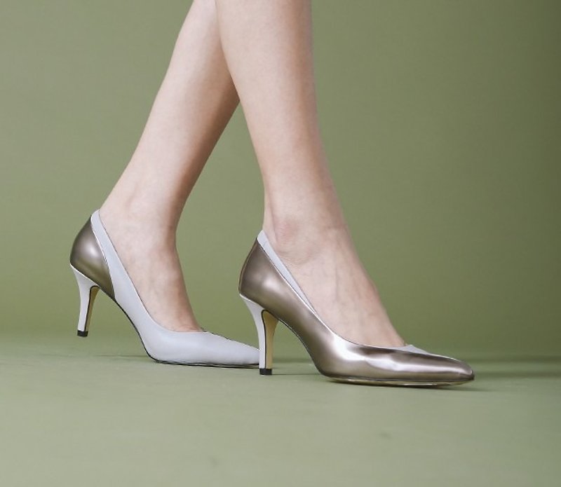 Inner streamline stitching leather pointed fine high-heeled silver gray - รองเท้าส้นสูง - หนังแท้ สีเงิน