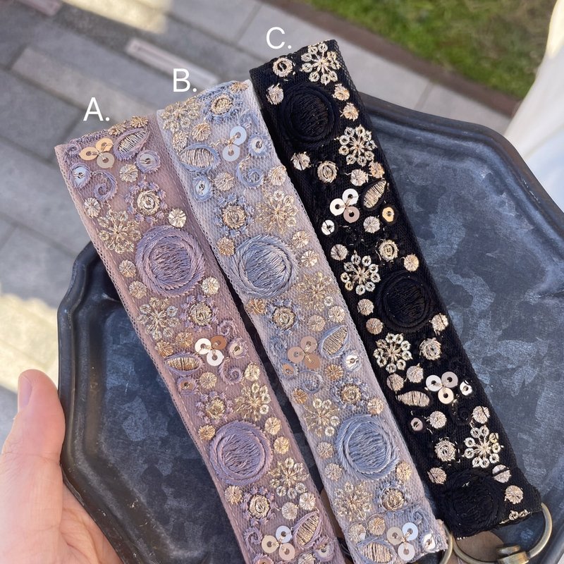 泡泡 刺繡手機背帶 可調節背帶 好煩小姐 - 手機配件 - 其他人造纖維 綠色