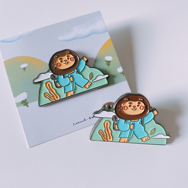 Mountaineering Little Lion Badge | Metal Styling Pin - เข็มกลัด/พิน - โลหะ หลากหลายสี