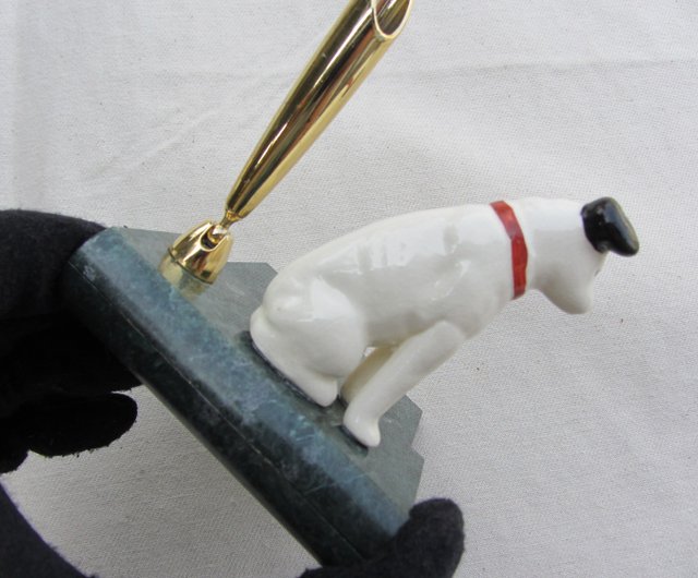 オールドタイム OLD-TIME】初期 中古 日本輸入 VICTOR-NIPPER ビクトリードッグ ペンホルダー - ショップ OLD-TIME  置物 - Pinkoi