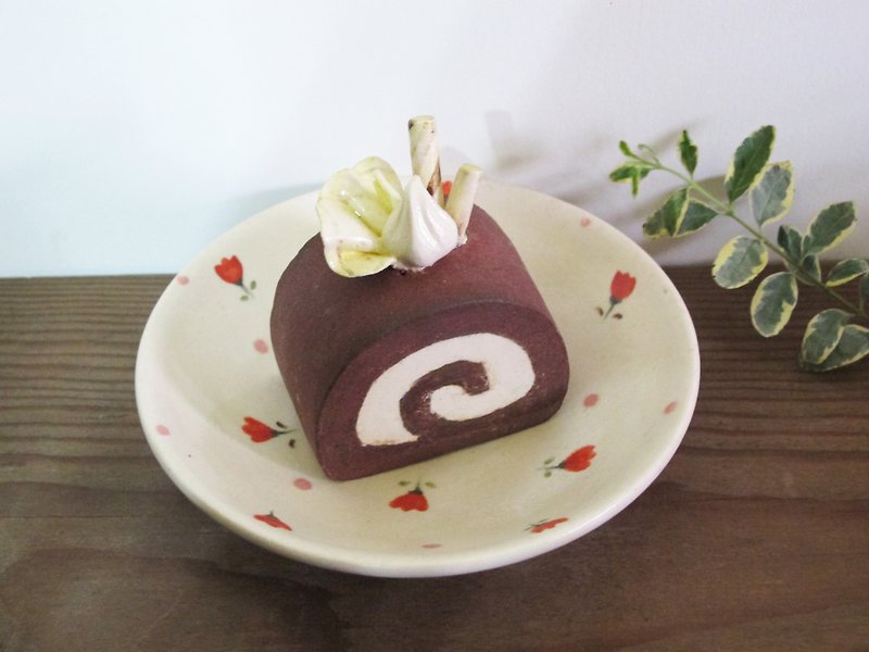 【曉岱瓷坊】手作陶飾 仿巧克力蛋糕捲 - 花瓶/花器 - 陶 咖啡色