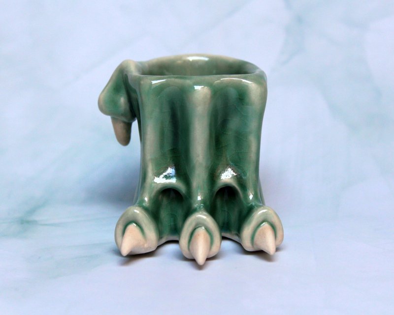 Dinosaur foot toothbrush holder pen holder decoration - ของวางตกแต่ง - เครื่องลายคราม สีเขียว