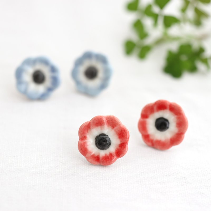 Anemone earrings - Earrings & Clip-ons - Porcelain Red
