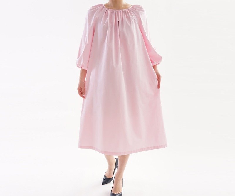 Light cotton satin puff sleeve smock dress / Pixie Pink a23-8 - ชุดเดรส - ผ้าฝ้าย/ผ้าลินิน สึชมพู