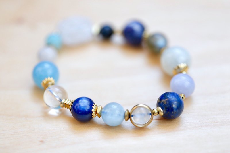||Lan Fu|| Calm Energy Series. Blue Line Stone/ Aquamarine / Aquamarine / labradorite / tiger eye / lapis lazuli - สร้อยข้อมือ - คริสตัล สีน้ำเงิน