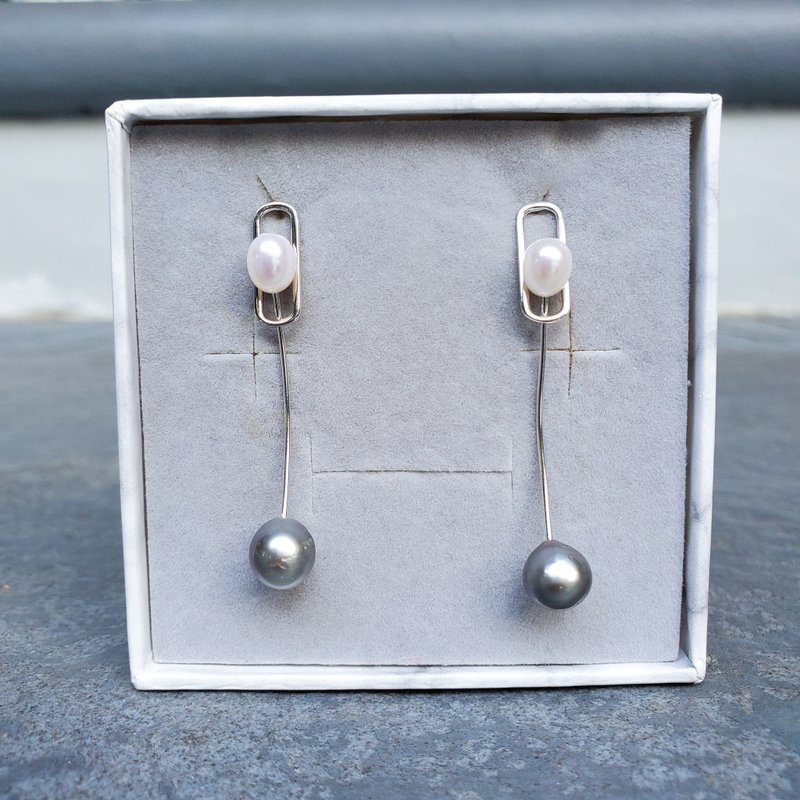 Genuine Natural Gray Tahitian Irregular Round Pearls Pendular Dangle Earrings - ต่างหู - ไข่มุก สีดำ