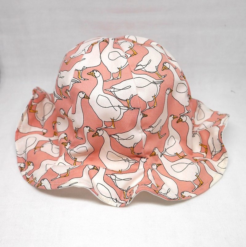 Tulip hat / pink ducks - 嬰兒帽/髮帶 - 棉．麻 粉紅色