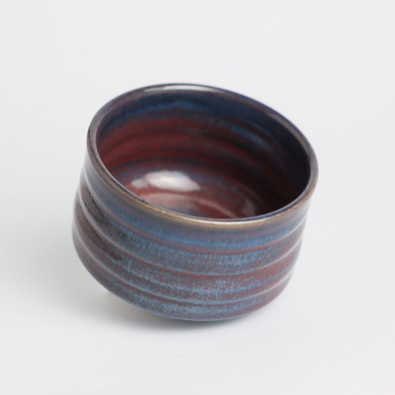明芽窯 l 柴燒灰藍銅紅璇紋茶碗 藍 紅 蒐藏品 陶器 T - 茶壺/茶杯/茶具 - 陶 藍色