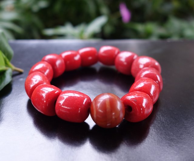 Sherpa hot sale glass bracelet