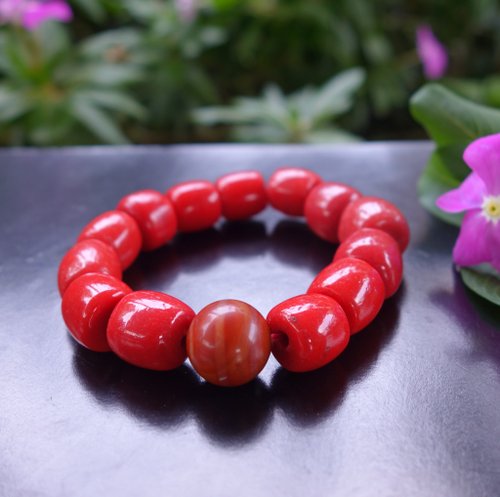チベットの骨董品の古いもののチベットの蜜蝋緑松石のネックレス ブレスレット 最も