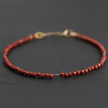 Pearls on a Thread - 官方線上商店 | Pinkoi 設計新上架