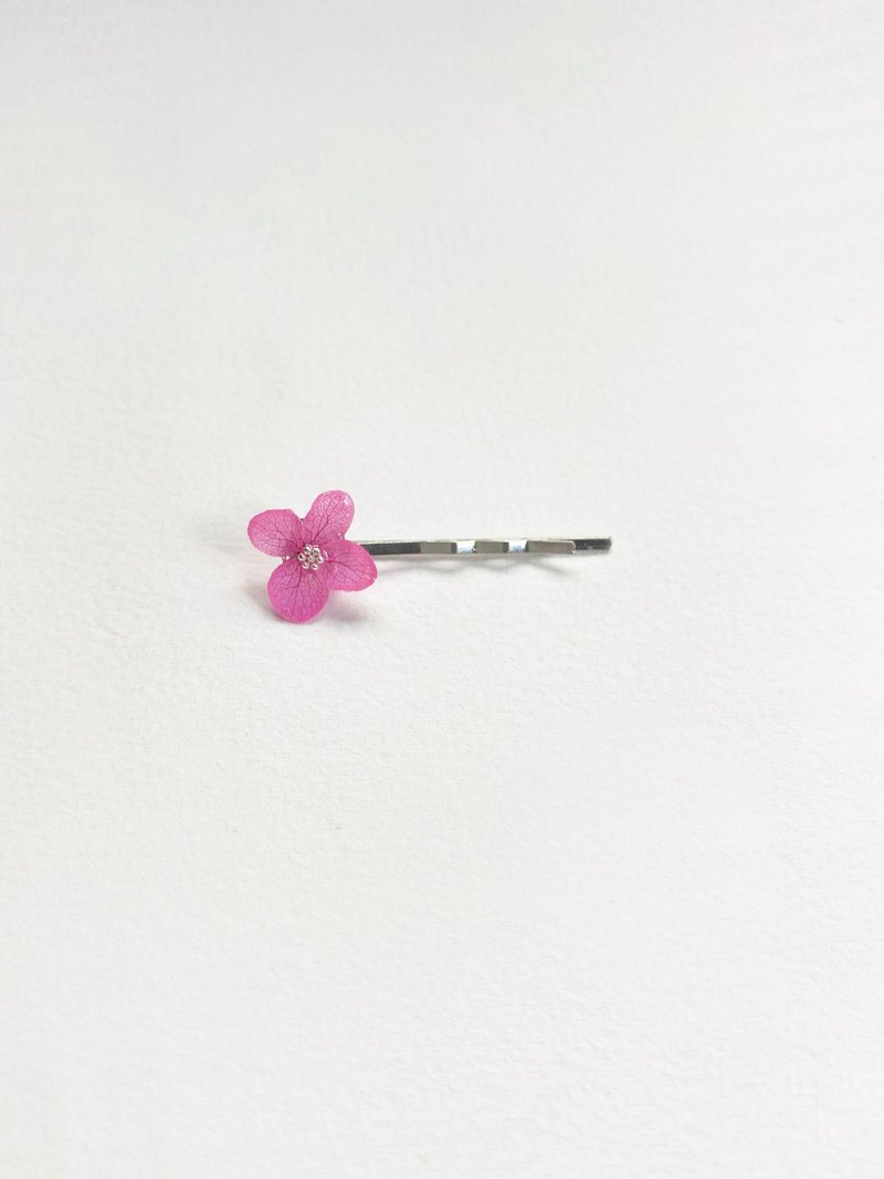 真花髮夾-Hair pin-tiny pink - 耳環/耳夾/耳骨夾 - 植物．花 粉紅色