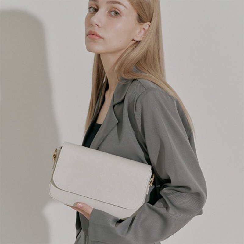 韓國 BREE BAG | 象牙白色 | 腋下袋 | 側背包 斜孭袋 - 側背包/斜背包 - 人造皮革 白色