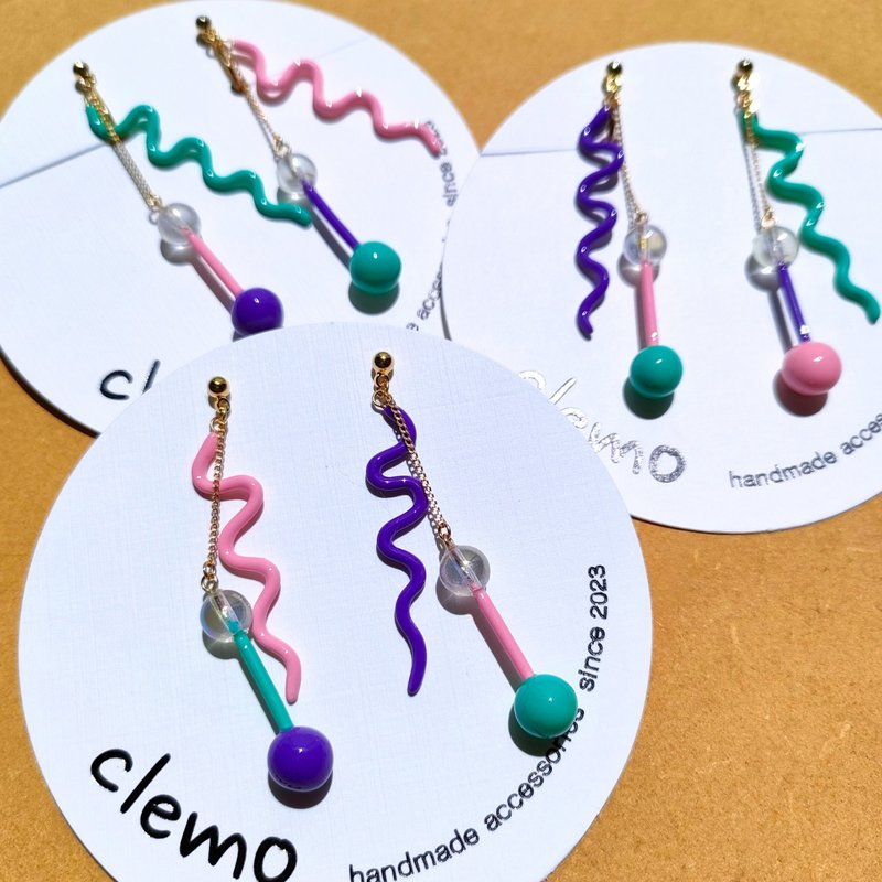 くねくねダンベル ネオポップ【ピアス/イヤリング】 - ピアス・イヤリング - その他の素材 多色
