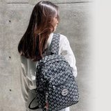 Lightweight 370g travel must-have super artifact - water-repellent, stain-resistant and wear-resistant nylon backpack