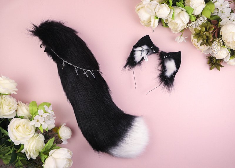 Goth Kitten Ears and Tail Set Faux Fur Ears and Tail Set - 髮夾/髮圈 - 其他人造纖維 黑色