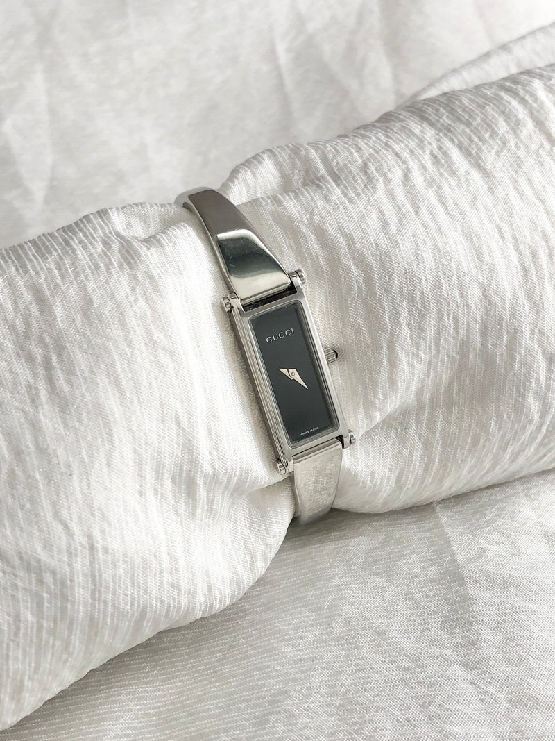 【Direct from Japan Luxury Vintage】 GUCCI Watch Silver Stainless Steel Quartz 1500L Vintage fw2gpp - นาฬิกาผู้หญิง - สแตนเลส สีเงิน