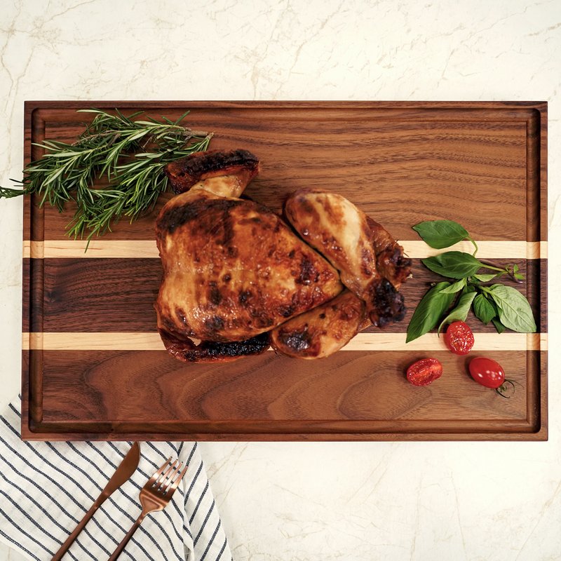 Designed in New York North American Hardwood Cutting Board - size XL - ถาดเสิร์ฟ - ไม้ สีนำ้ตาล