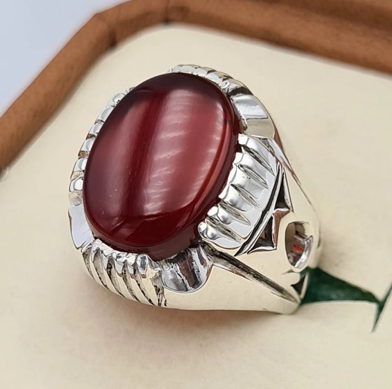 Yemeni Aqeeq Blood Red Aqiq Akik Agate Hakik Ring Sterling Silver Handmade Ring - 戒指 - 寶石 紅色