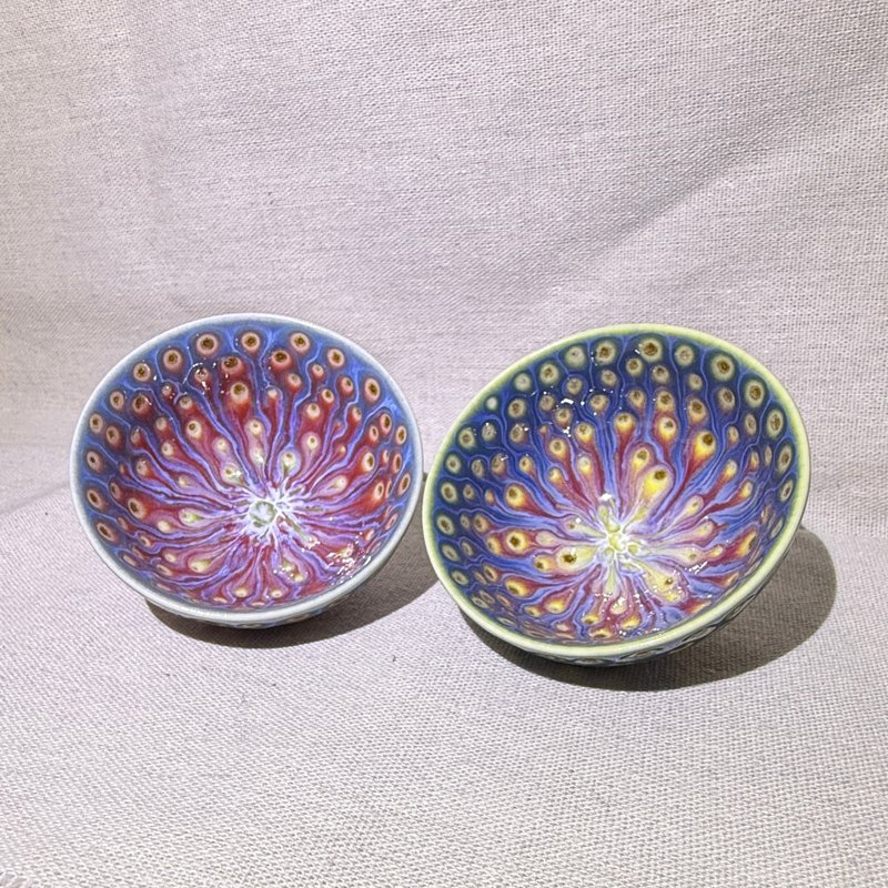 Peacock Display Tea Cups, 80ml, YuNing Chiu, Yingge Kiln, A2-06 - Teapots & Teacups - Porcelain Multicolor