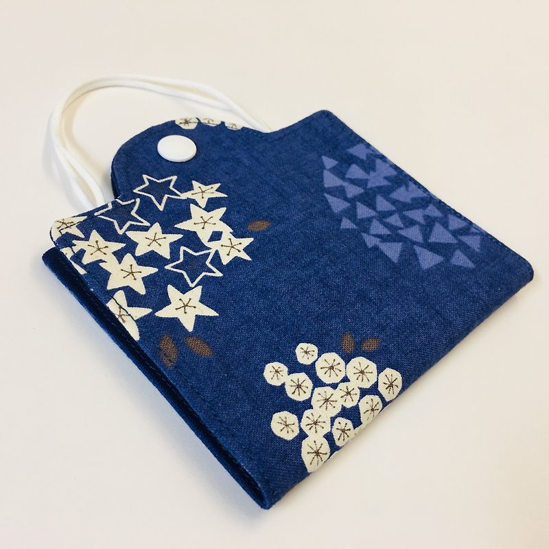 Hydrangea blooms. Mask storage folder. Hangable - Other - Cotton & Hemp Multicolor