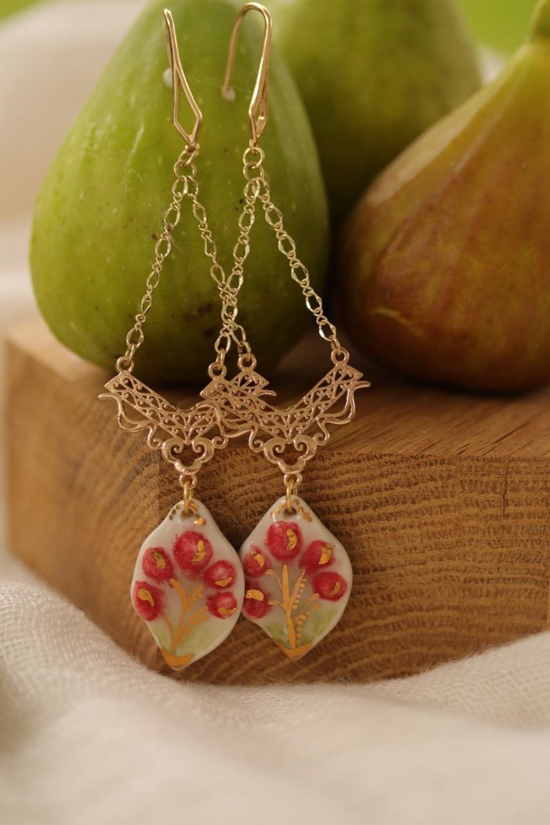 Red currant earrings, Earrings with a pattern, Clay jewelry with gilding - ต่างหู - ดินเผา สีแดง