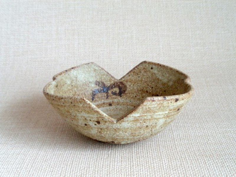鉢 鉄絵 花と鳥a - 碗 - 陶 卡其色