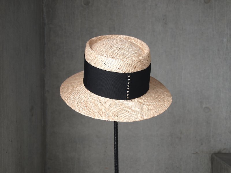 Straw Hat Hat Made-to-Order Ribbon Straw Hat Bao Rough Elegant Unisex - หมวก - วัสดุอื่นๆ หลากหลายสี