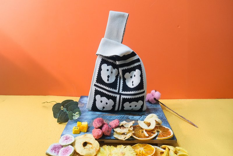 [Heguo] Cute Bear Comprehensive Dried Fruit Knitted Bag - Dried Fruits - Cotton & Hemp White