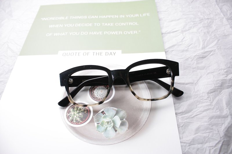 513-C3 Rectangle Marble Tortoise  Black Color eyeglasses Handmade in Japan - Glasses & Frames - Other Materials Brown